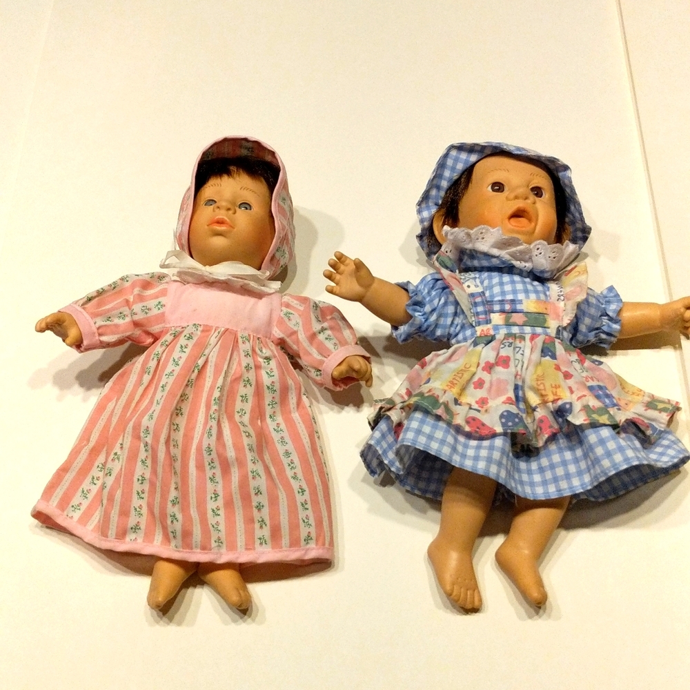 Gi Go vintage Expression Dolls. Set of 2